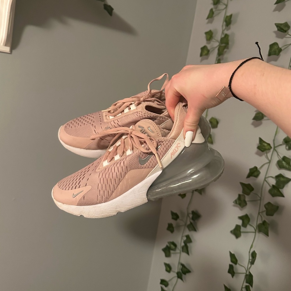 pink nike air max 270